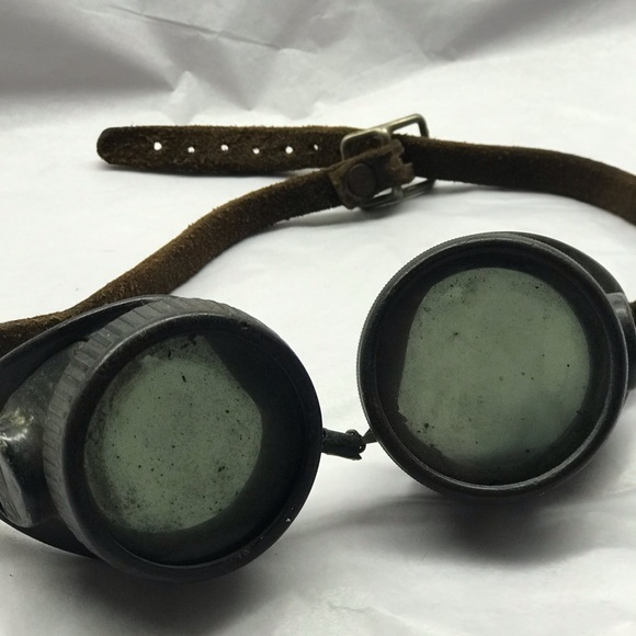 Other - Vintage Black steampunk desert sand goggles festival costume pilot sunglasses